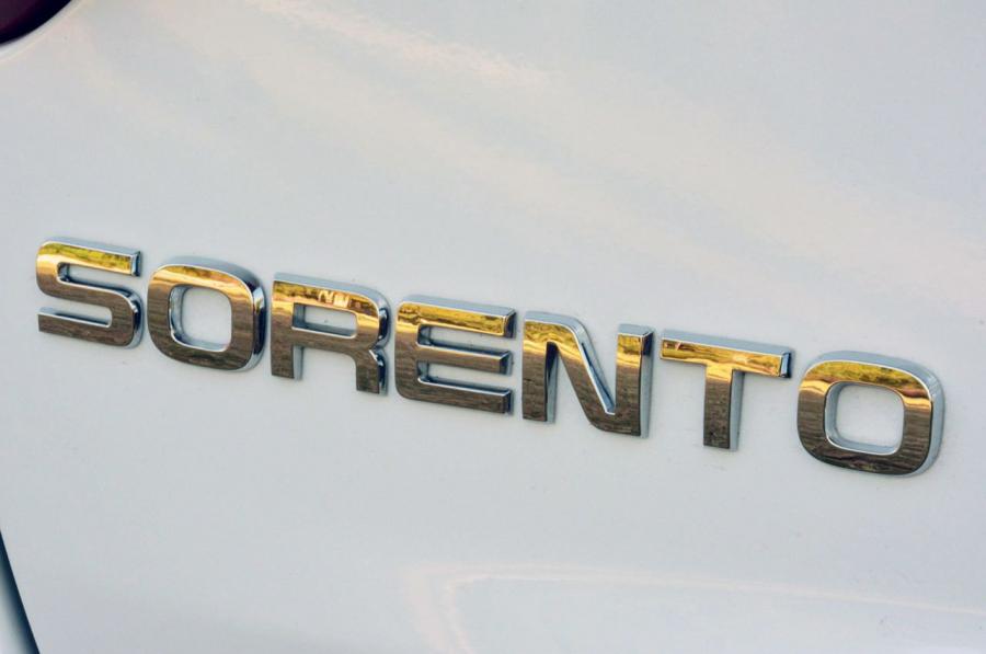  Kia Sorento 2014 года  (фото 9 из 88)